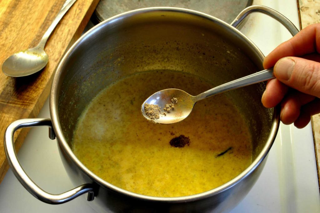 Nutmeg(Jaiphal) For Babies When to Introduce, Benefits and Side